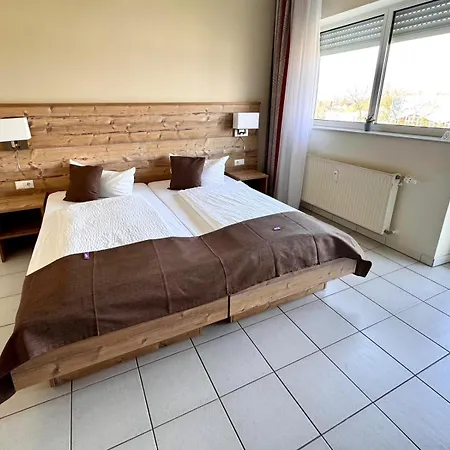 Nahetal Hotel 3*
